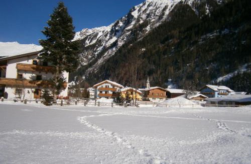 Feichten Apartment | Haus Karlspitze