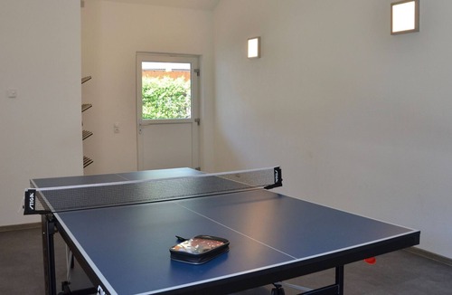 Umhausen Apartment | Hilltop apartment in Umhausen with garden