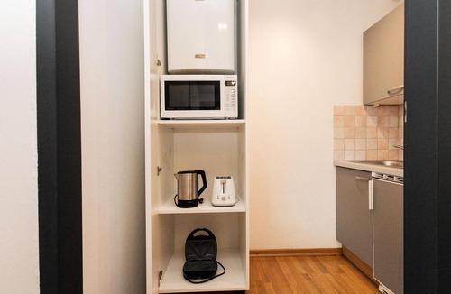 Hopfgarten Markt Apartment | Hip apartment, central & nearby skilift