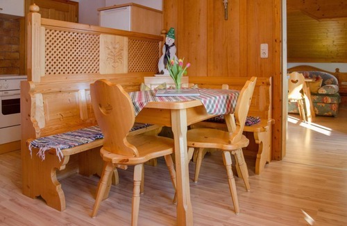 Rossleithen House | Holiday apartment I "Morgenrot"/2 bedrooms/shower/WC - Biohof Gschwandt
