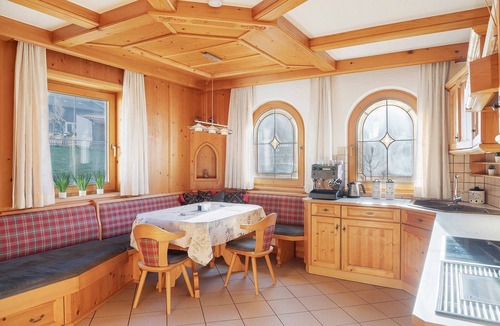 Hart im Zillertal House | Holiday Home 'Haus Hart Im Zillertal' with Mountain View, Shared Terrace and Wi-Fi