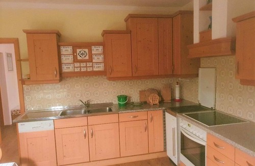 Altmelon House | Holiday Home in Altmelon near Weinsberg Forest