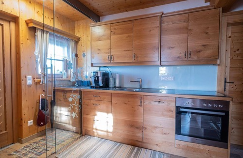 Bad Sankt Leonhard im Lavanttal House | Holiday home "Kogelhütte" with sauna and whirlpool