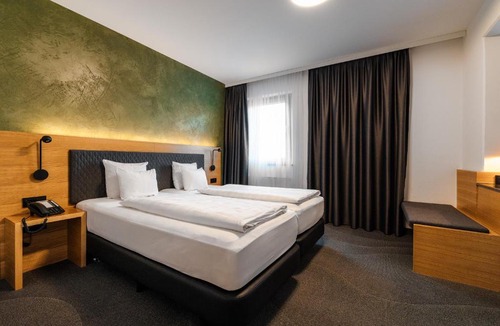 Amras Hotel | Holiday Inn Innsbruck by IHG