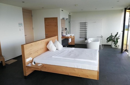 Sankt Stefan am Walde Hotel | Hotel AVIVA - für Singles & Alleinreisende