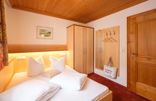 Kappl Bed & Breakfast | Hotel Garni DIAS - Silvretta Card Premium inklusive