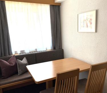 Soelden Bed & Breakfast | Hotel Garni Ehrenreich