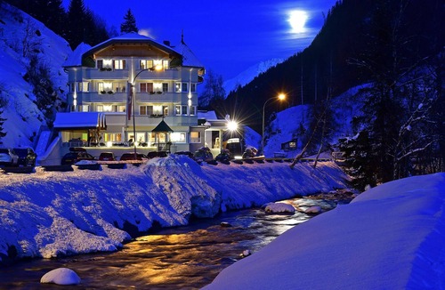 Kappl Hotel | Hotel Höllroah
