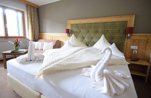 Lech am Arlberg Hotel | Hotel Hubertus