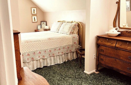 Monroe House | Inspiring 1892 Pioneer Home on 1/4 acre in Monroe's Historic District ~1892