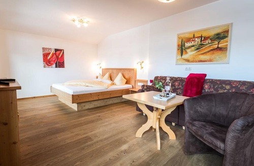Riezlern Hotel | Junior Suite Walserblick with Balcony - Haller's Posthotel