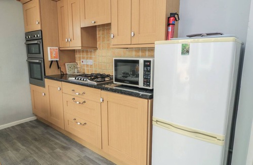 Cheddar Cottage | Lamora