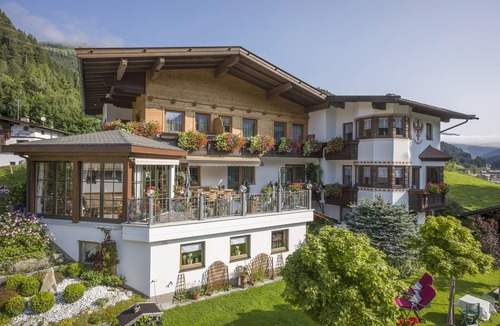 Gerlos Apartment | Landhaus Dengg in Gerlos: Rosengarten Apartment for 2 to 4 people