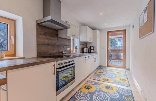 Umhausen Apartment | Landhaus Waldhart - Gemütliches Appartement mit Balkon & Kamin