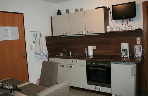 Quadratsch Apartment | Lovely apartment for 4 people with WIFI, TV, patio, pets allowed and panoramic view