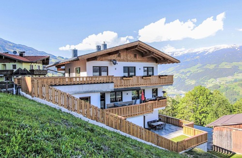 Hippach-Schwendberg Apartment | Lovely apartment for 5 guests with WIFI, TV and terrace