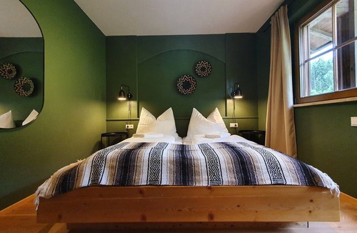 Goetzens Apartment | "Lovely apartment with free parking."