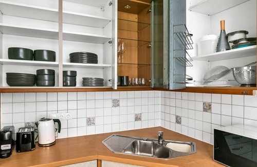 Wieden Apartment | Lovely Wieden 1BR w/Elevator, walk to city center & Metro, by Blueground