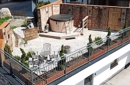 Moosen Apartment | Luxuriöse Ferienwohnung mit Terrasse by Interhome