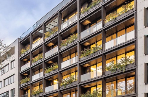 Volksgartenviertel Condo | Luxurious Apt - ZEN Style - Parkview - Short or Long - Center - Parking