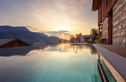 Haus im Ennstal Ski Chalet | Luxury chalet with pool and sauna by the ski lift