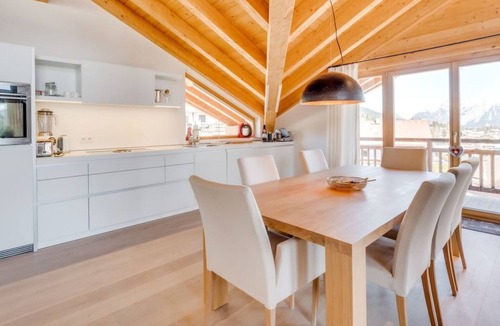 Seefeld in Tirol Apartment | Luxus Chalet Bergblick - zentral in Seefeld, Tirol by Interhome
