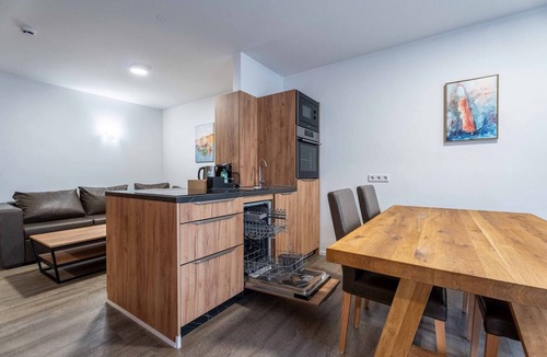 Piesendorf Apartment | Maiskogelblick Apartments - TOP 4, Garden & Sauna