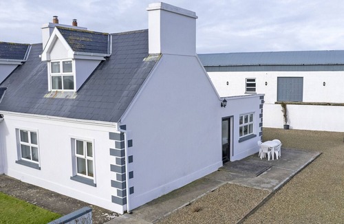 Doonbeg Ski Chalet | Matthews Traditional Holiday Cottage