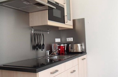 Haslau-Maria Ellend House | Micro house apartment with 1 bedroom and garden view