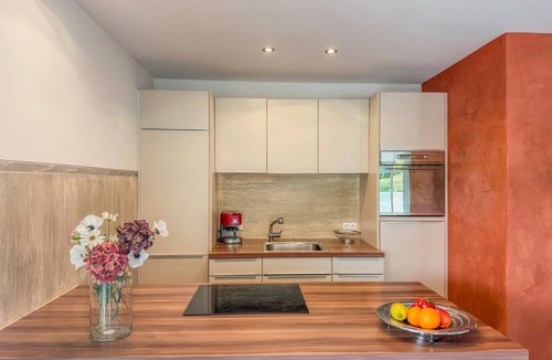 Bodensdorf Apartment | Modern apartment with lake view at Lake Ossiach.