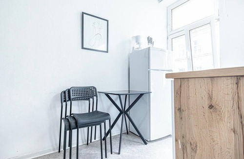 Landstrasse Apartment | Modern Apt Near Danube Canal Long Stay