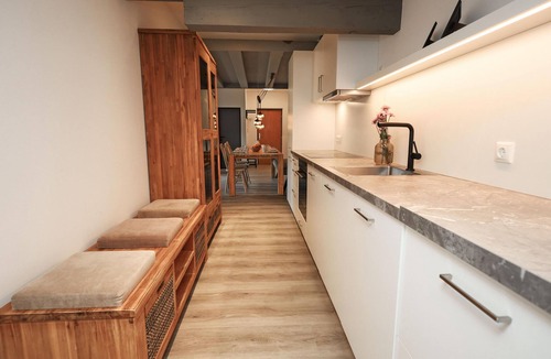 Hopfgarten Markt Apartment | Modern apartment, 500m to the ski lift