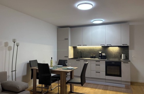 Stammersdorf Apartment | Modern & Cozy Apartment - Free Parking & Vineyards