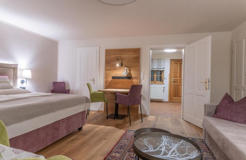 Aflenz Land Apartment | Modernes Apartment in altem Bauernhaus
