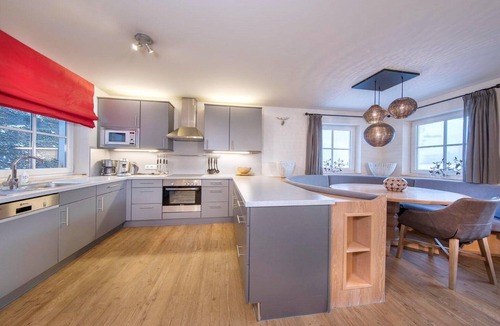 Vorderglemm Apartment | Mountain Apartment in Saalbach for 8