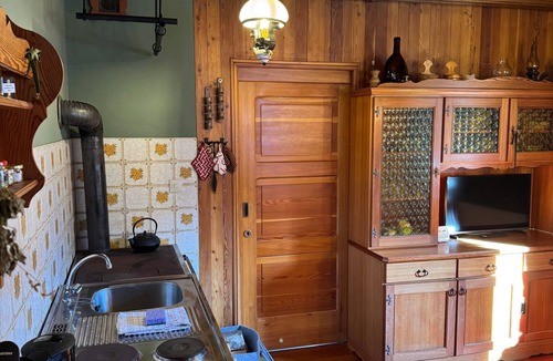 Ferlach House | Mountain House at 1200m with Mountain Views, Shared Terrace & Wi-Fi