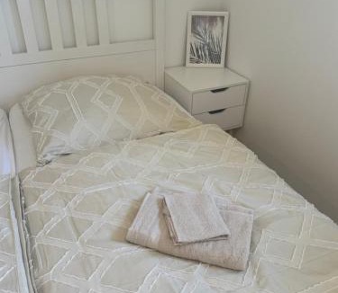 Steyr Apartment | Neu renovierte Wohnung in Steyr mit Parkplatz