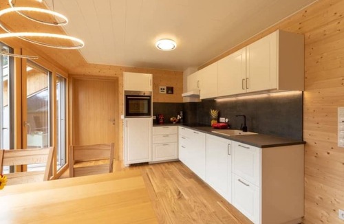 Schwarzenberg Apartment | Neue Ferienwohnung in Schwarzenberg mit Garten und Grill by Interhome