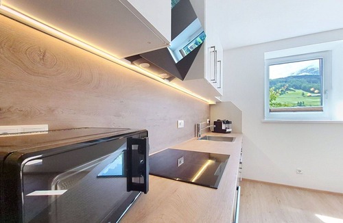 Pfons Apartment | Nice apartment for 4 people with WIFI, TV and terrace