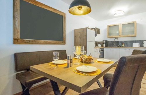 Runhof Apartment | Nice apartment for 4 people with WIFI, TV, terrace and pets allowed