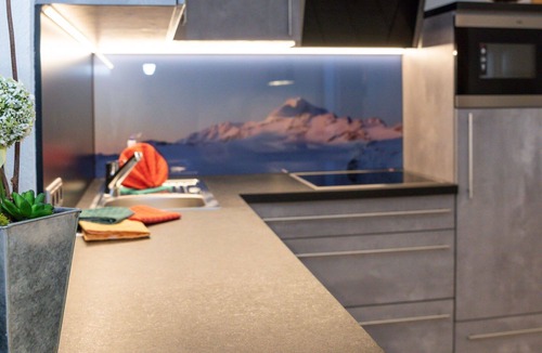 Runhof Apartment | Nice apartment for 5 people with WIFI, TV, balcony and pets allowed