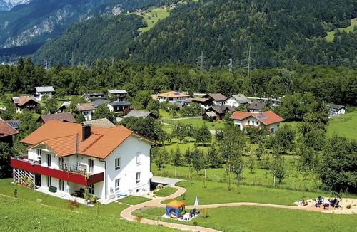 Vandans Apartment | Nice apartment for 6 guests with WIFI, TV, terrace, pets allowed and parking