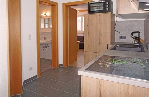 Flirsch Apartment | Nice apartment for 6 people with WIFI, TV and patio
