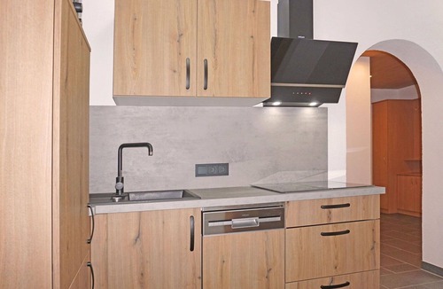 Flirsch Apartment | Nice apartment for 6 people with WIFI, TV and patio