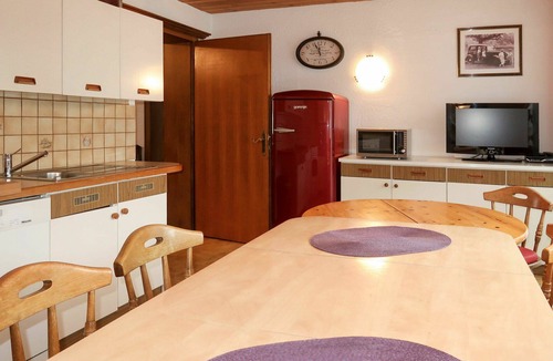 Pfunds Apartment | Nice apartment for 8 guests with WIFI, TV, balcony and pets allowed