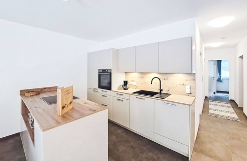 Gnadenwald Apartment | Nice apartment for 5 people with WIFI, TV, terrace and pets allowed