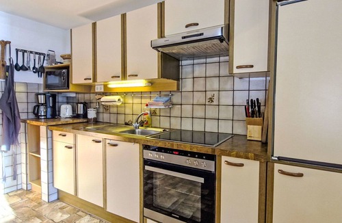 Feichten Villa | Nice apartment in villa for 4 people with WIFI, TV, patio and pets allowed