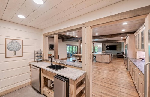 Cumming House | North Georgia Boat Club "Timber Estate" Executive Retreat & Family Vacation Spot