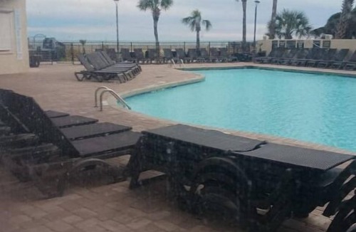 Myrtle Beach Condo | Oceanfront full condo waterpark/bar/restaurant