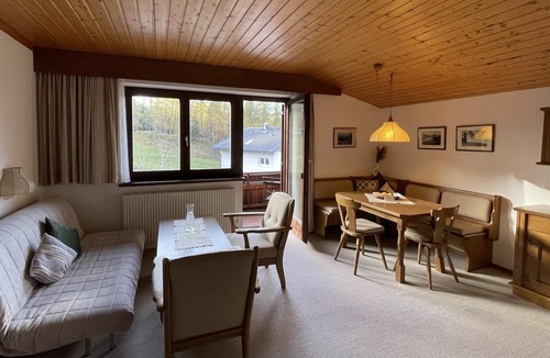 Mosern Apartment | One-Bedroom Apartment with South Balcony